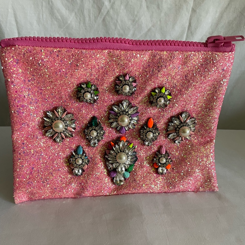 Hand purse. Color hot pink.  plain inside no pockets as you see in pictures.